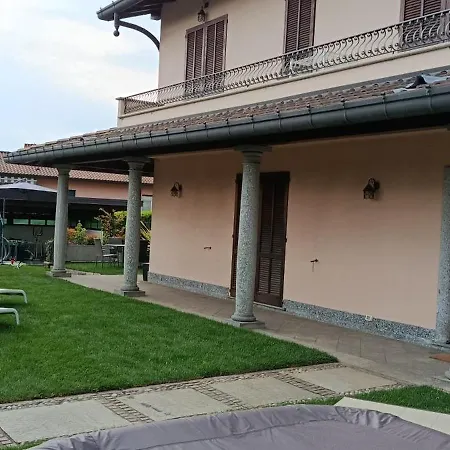 Vittoria Apartment *